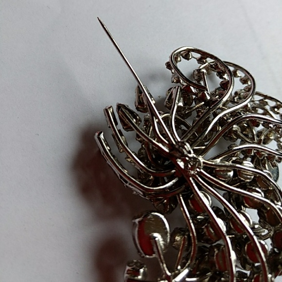 Bam Glam sparkling brooch - Picture 4 of 4